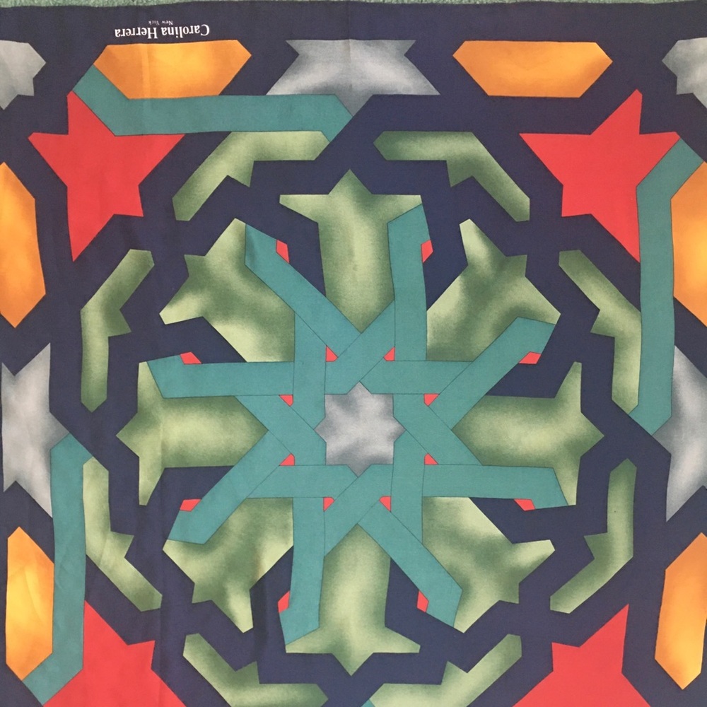 Carolina Herrera silk scarf new - Picture 3 of 6